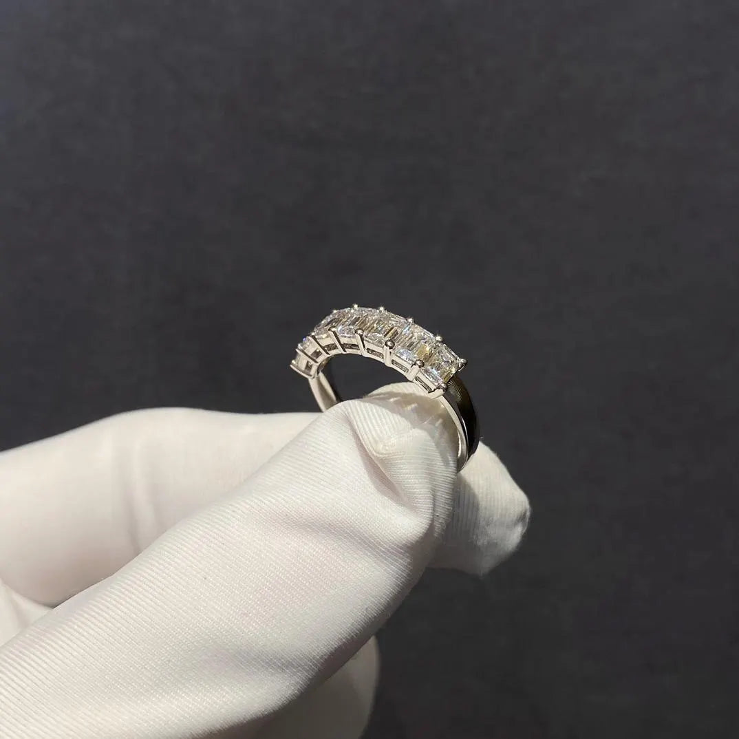 Emerald 1.40tcw Lab Diamond Side Stone Engagement Ring | IGI Certified | D-E-F VVS–VS | Basket Pave