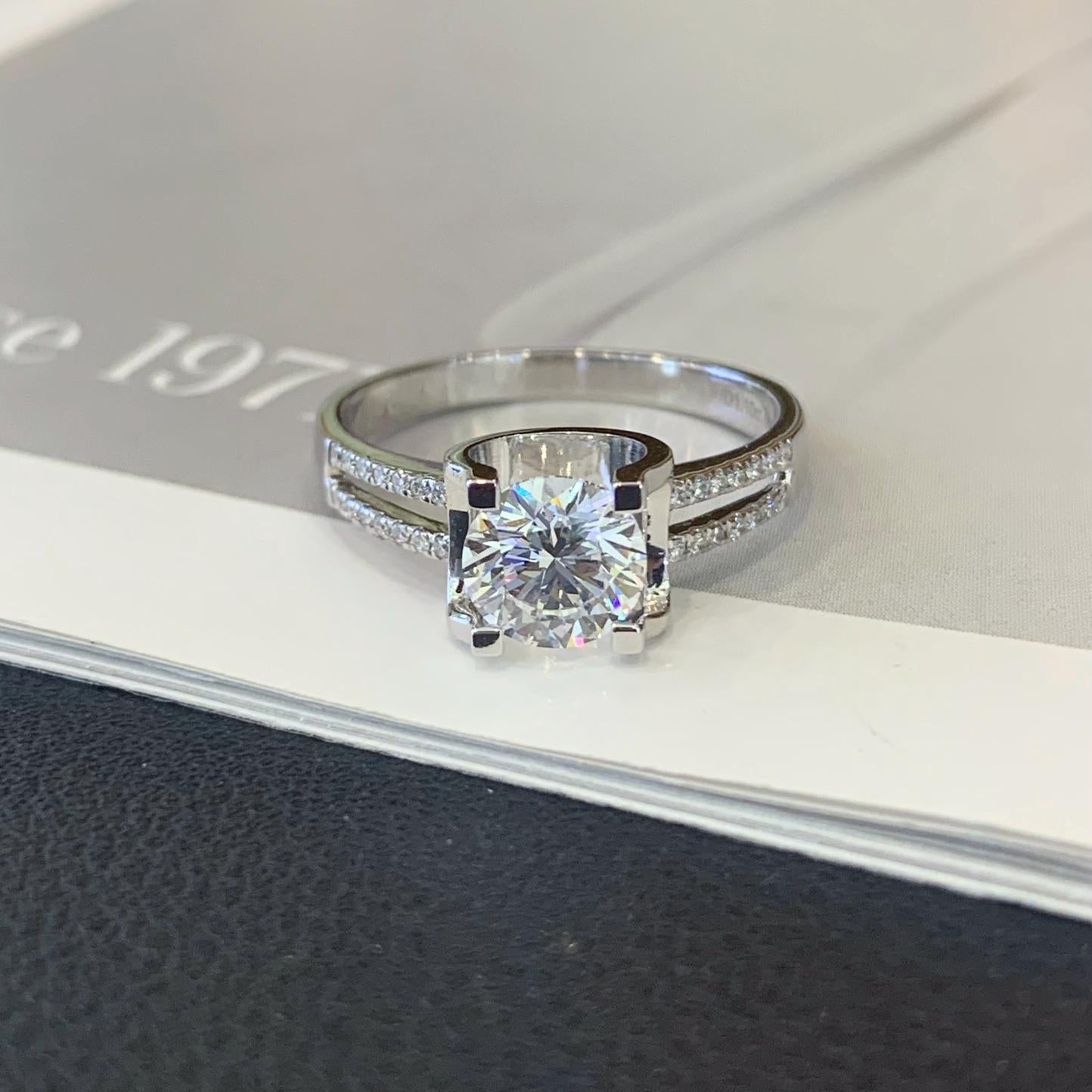 1.20ct Round Lab Grown Diamond Split Band Engagement Ring | IGI Certified | Modern Ethical Ring