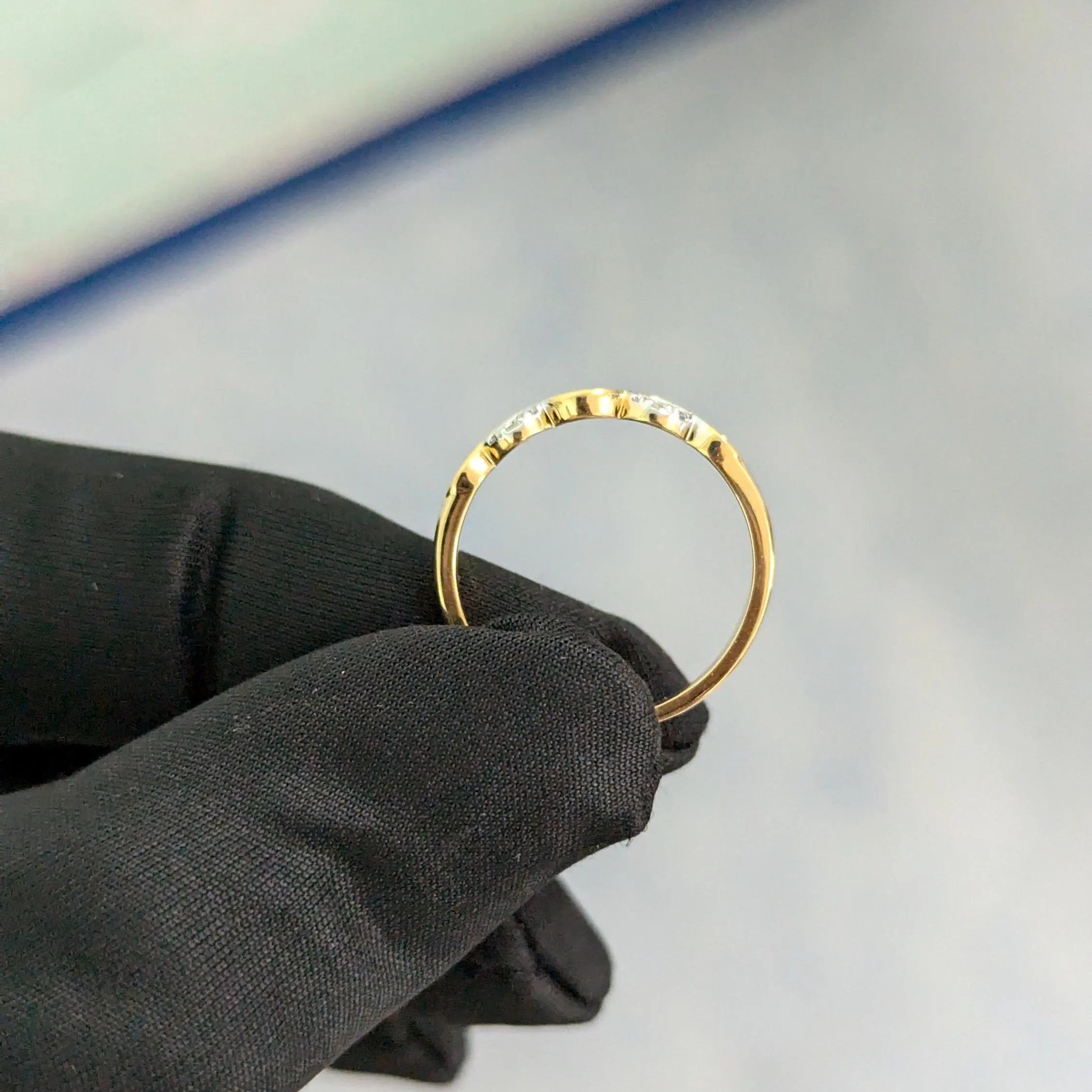 0.20tcw Round Lab Diamond Wave Wedding Band | D-E-F Color | VVS-VS Clarity | IGI Certified