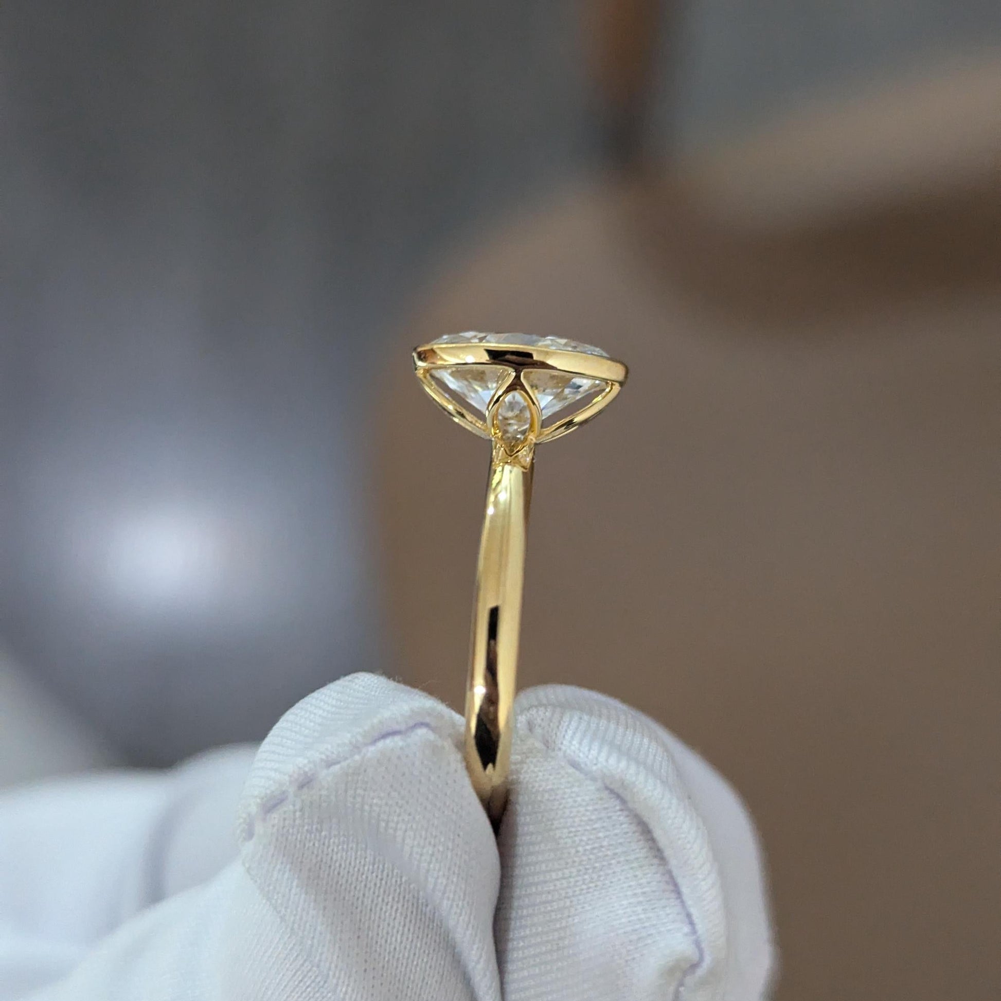 Oval 2.00ct Lab Diamond Bezel Engagement Ring | IGI Certified | DEF VVS–VS | Eco-Friendly Gold