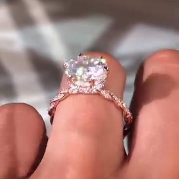 Round 4.00ct Lab Grown Diamond Engagement Ring | Twisted Rose Gold Band | IGI Certified 4.30tcw