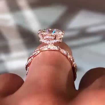 Round 4.00ct Lab Grown Diamond Engagement Ring | Twisted Rose Gold Band | IGI Certified 4.30tcw