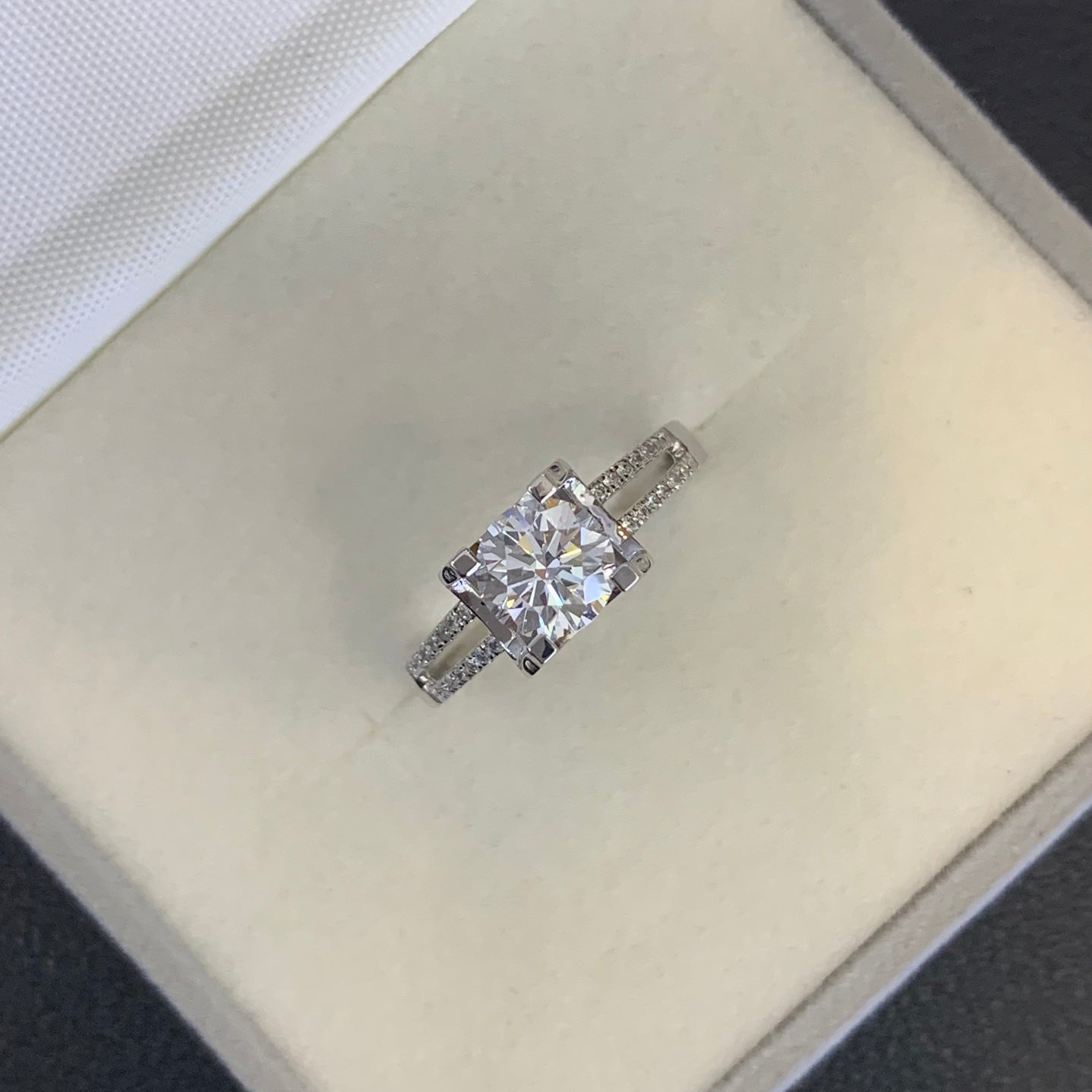 1.20ct Round Lab Grown Diamond Split Band Engagement Ring | IGI Certified | Modern Ethical Ring