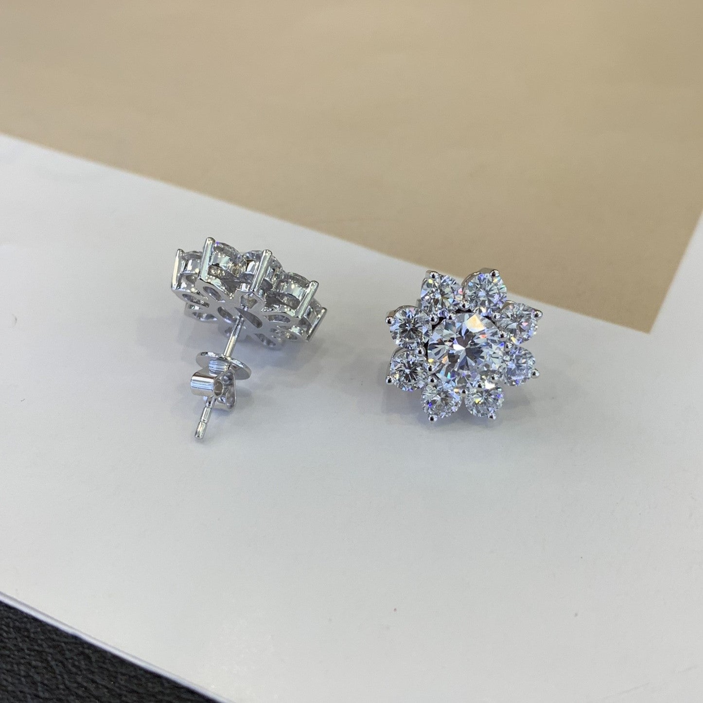 3.60tcw Lab Grown Diamond Round Stud Earring, EF Color, VS Clarity