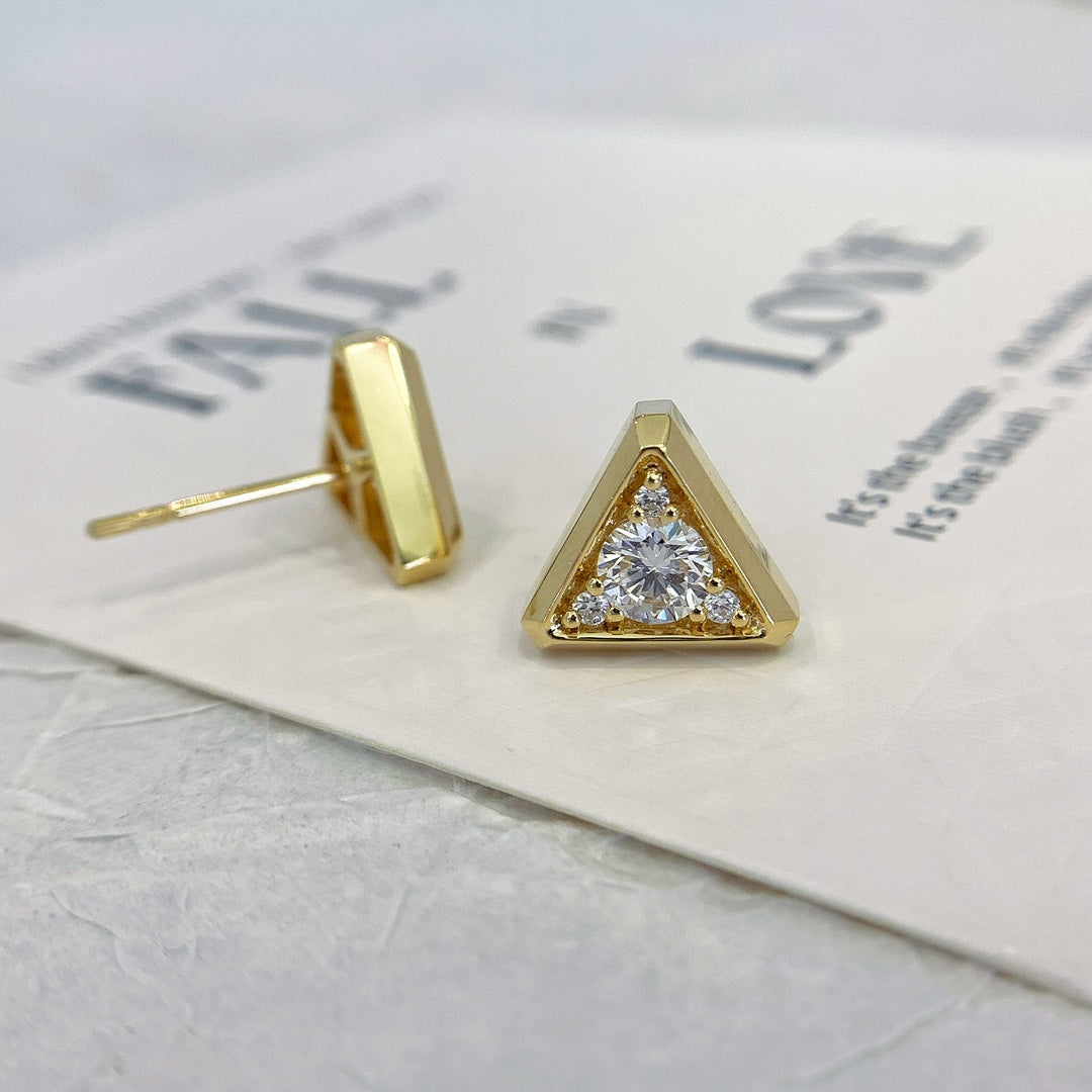 0.80tcw Lab Grown Diamond Round Triangle Shape Stud Earring, EF Color, VS Clarity