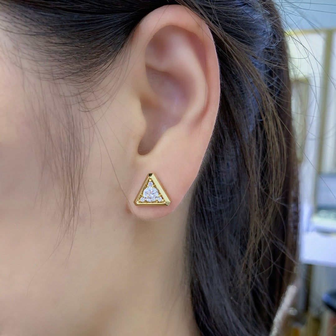 0.80tcw Lab Grown Diamond Round Triangle Shape Stud Earring, EF Color, VS Clarity