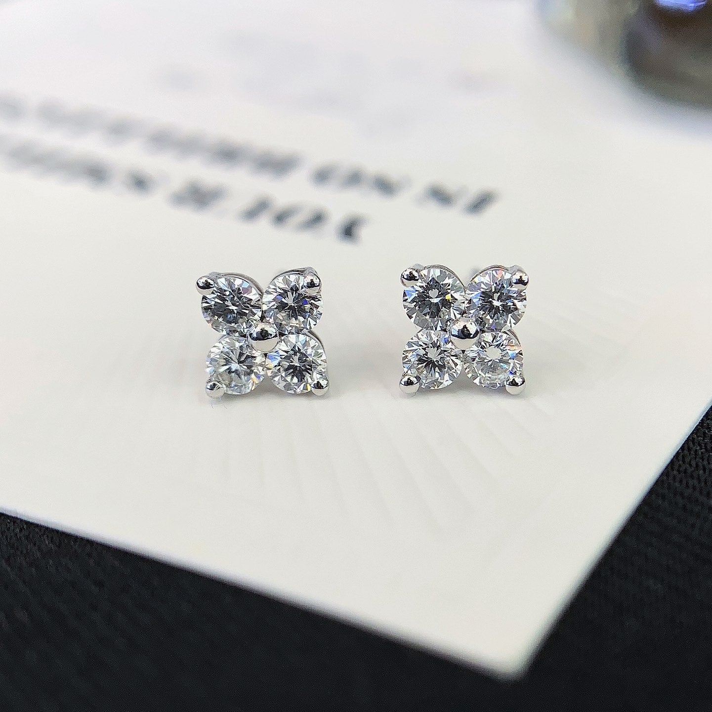 1.00tcw Lab Grown Diamond Round Stud Earring, EF Color, VS Clarity - IGI Certified Earring