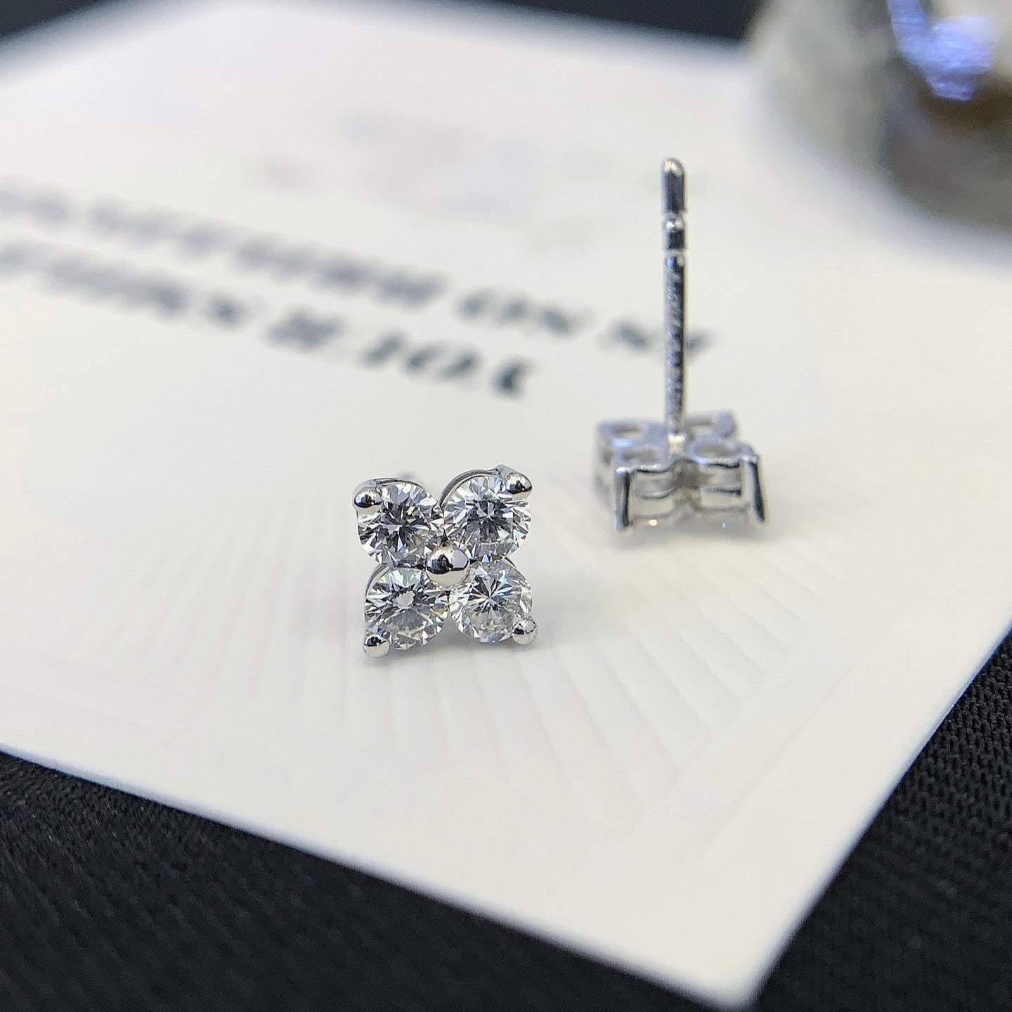 1.00tcw Lab Grown Diamond Round Stud Earring, EF Color, VS Clarity - IGI Certified Earring