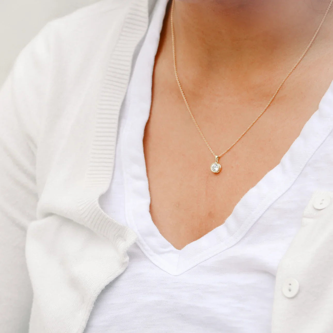 Round Lab Grown Diamond Single Bezel Set Cosmopolitan Necklace, EF Color, VS Clarity, IGI Certified