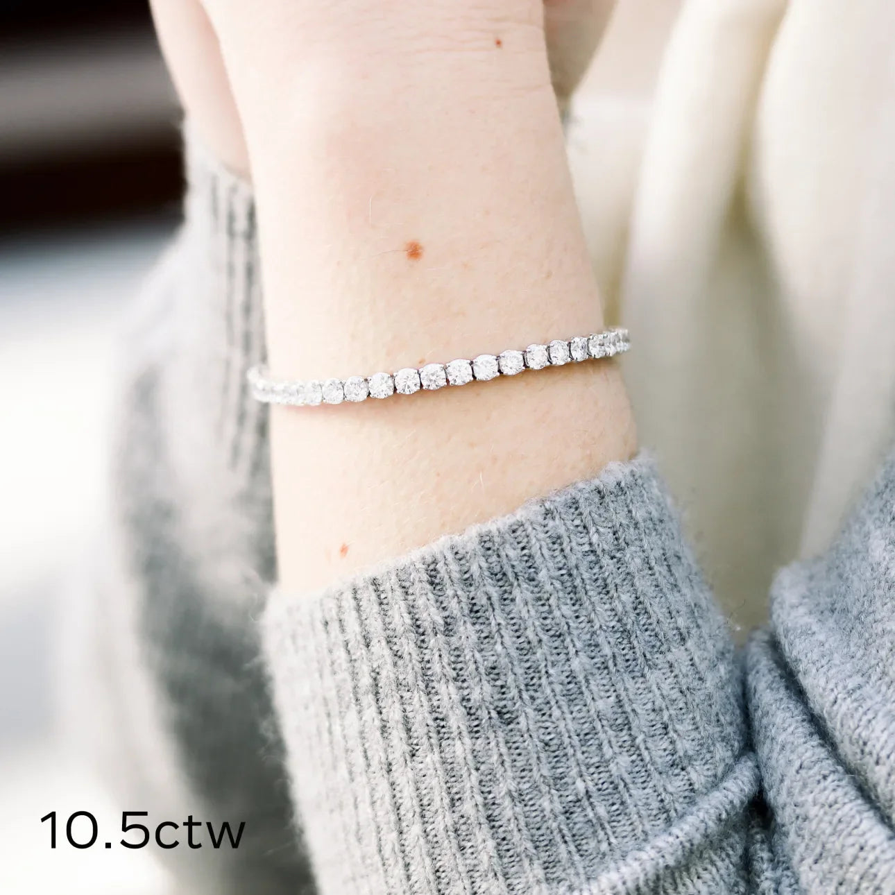 Round Lab Grown Diamond 4 Prong Tennis Bracelet, EF Color, VS clarity, IGI Certified