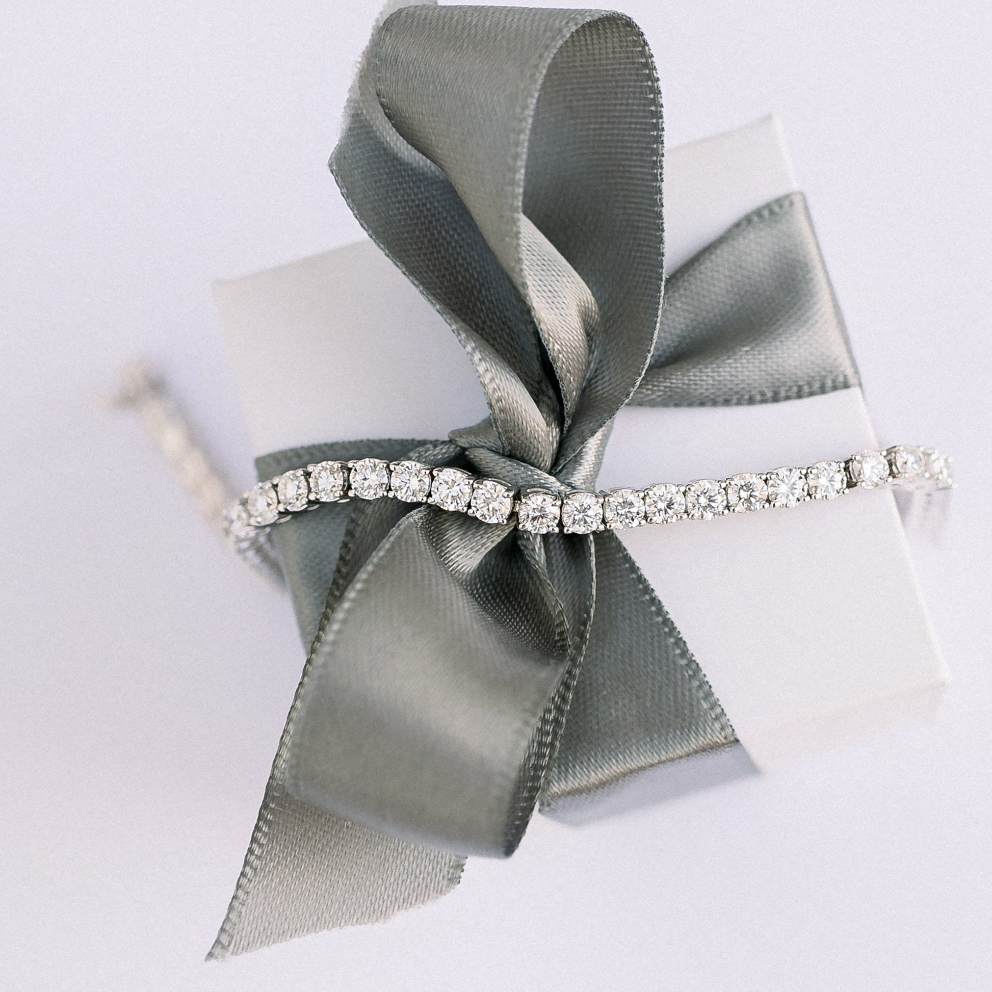 Round Lab Grown Diamond Four Prong Tennis Bracelet , EF Color, VS Clarity, IGI Certificate