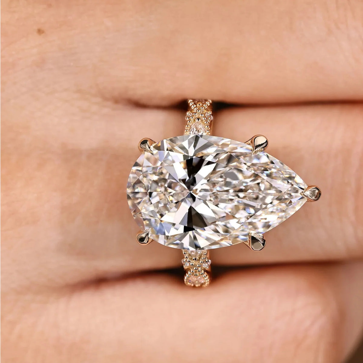 Common :: 5.20TCW vintage engagement ring with Pear center diamond