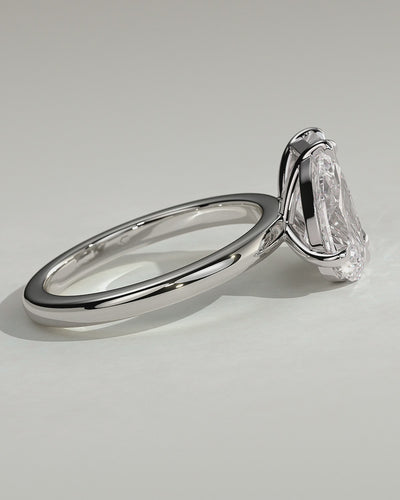 White :: Arviquea 1.5ct pear and 1.8ct radiant toi et moi lab grown diamond engagement ring 360 view white gold IGI certified two stone ring