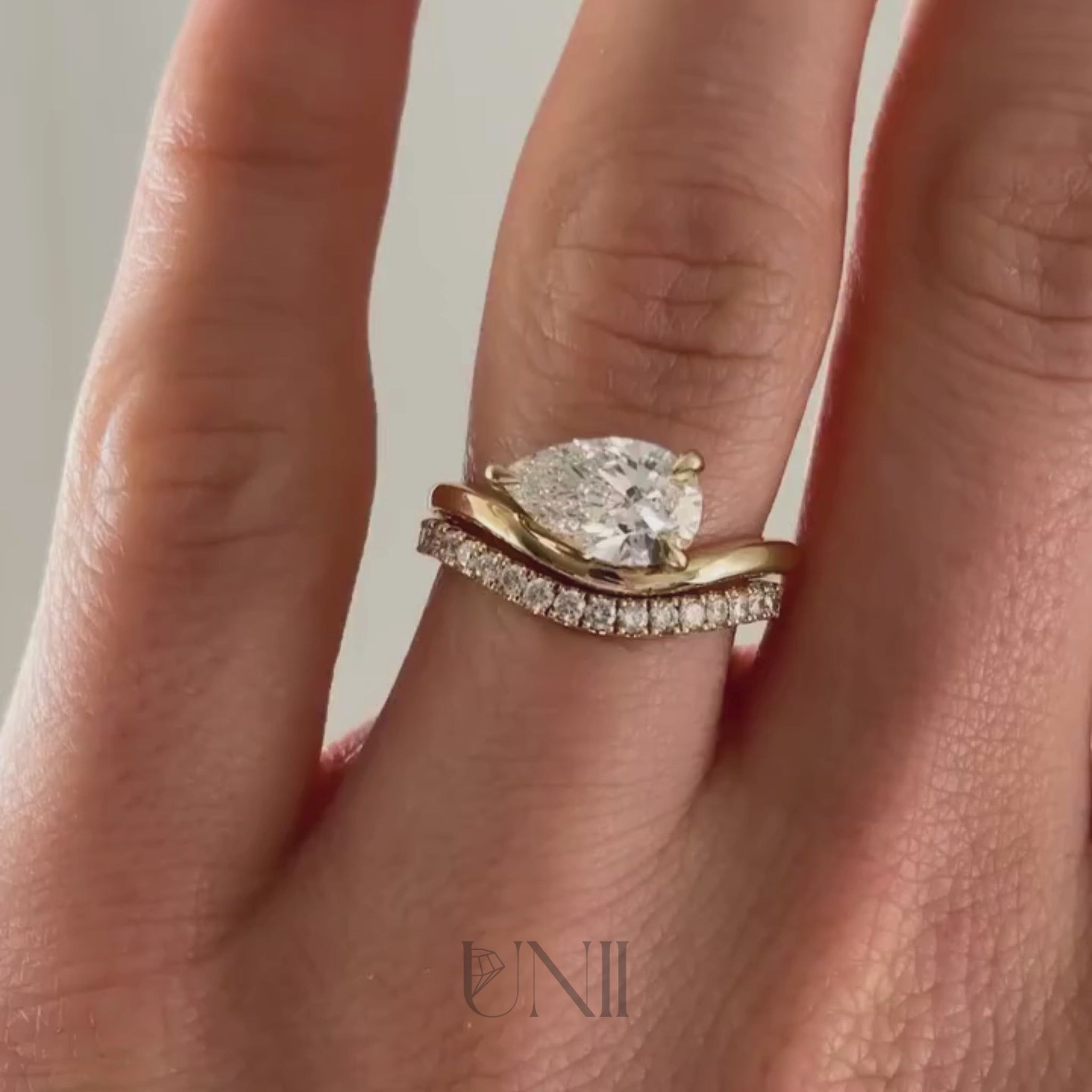 Common :: 1.33ct pear diamond solitaire engagement ring close up video