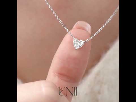 white :: high-jewelry diamond necklace with exceptional brilliance 