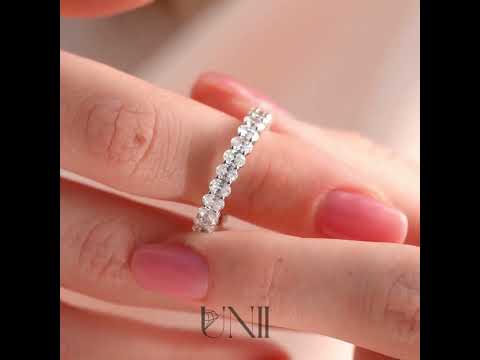 Common :: Norentia 2ct Oval Lab Grown Diamond Eternity Ring White Gold IGI Certified