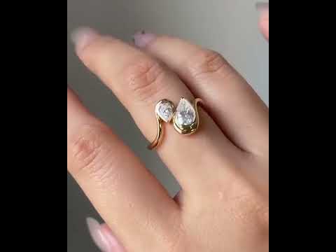 Common :: 1.70TCW Pear Toi Et Moi Half Bezel Engagement Ring video