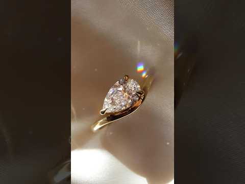 Common :: Unii Jewels 1.33ct pear lab grown diamond solitaire ring video