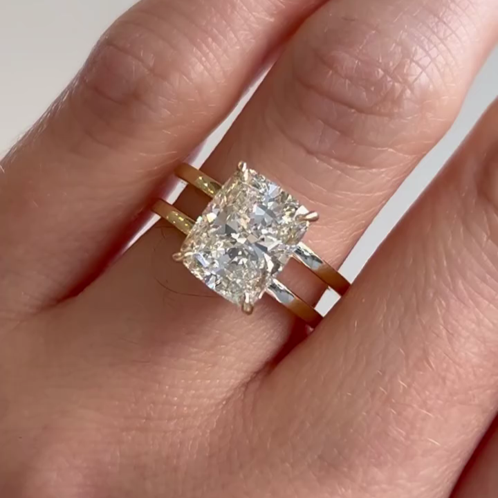 Cushion 3.00ct Lab Grown Diamond Engagement Ring | Double Band | IGI Certified
