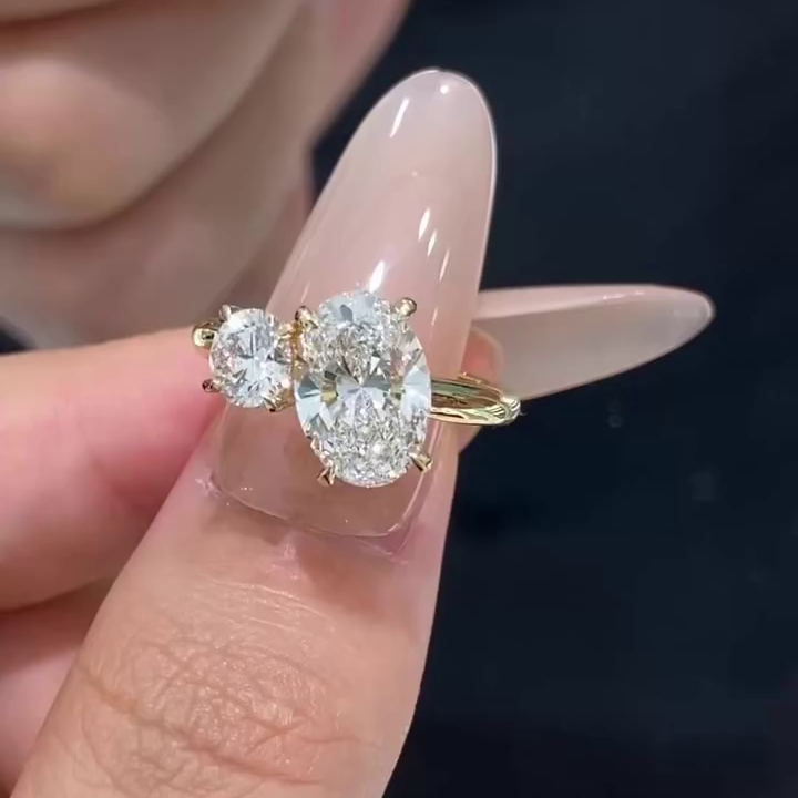 Oval & Round 2.50ct Lab Grown Toi et Moi Engagement Ring | Bezel Set | IGI Certified