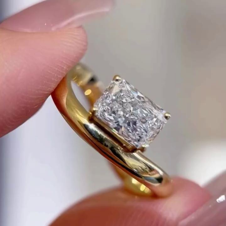 Radiant 4.00ct Lab Grown Diamond Wave band Engagement Ring, D-E-F Color, VVS-VS Clarity