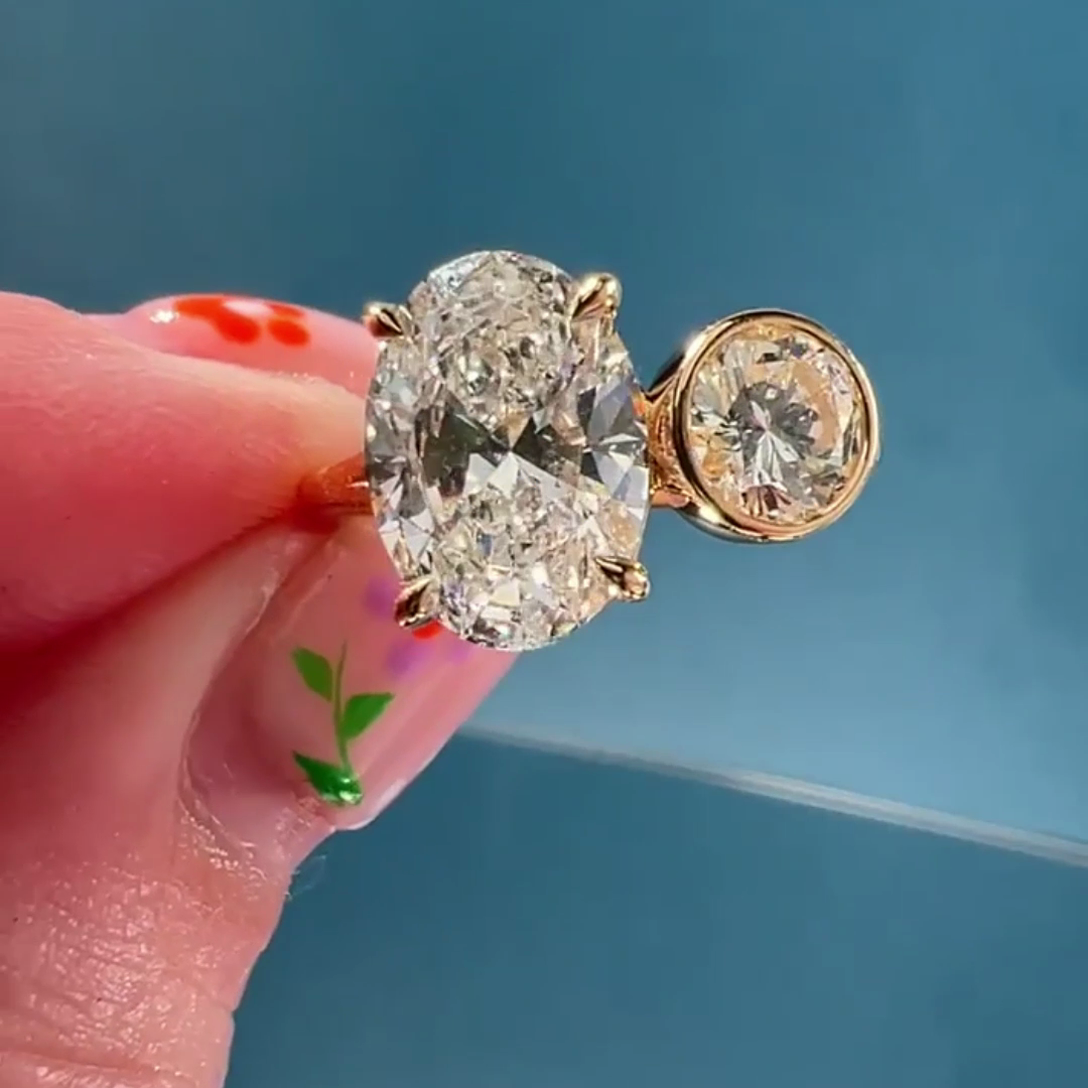 4.00tcw Oval & Round Lab Diamond Bezel Engagement Ring | IGI Certified | Toi Et Moi Design