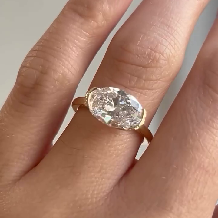 Oval 3.00ct East-West Lab Grown Diamond Engagement Ring | Half Bezel Setting | IGI Certified