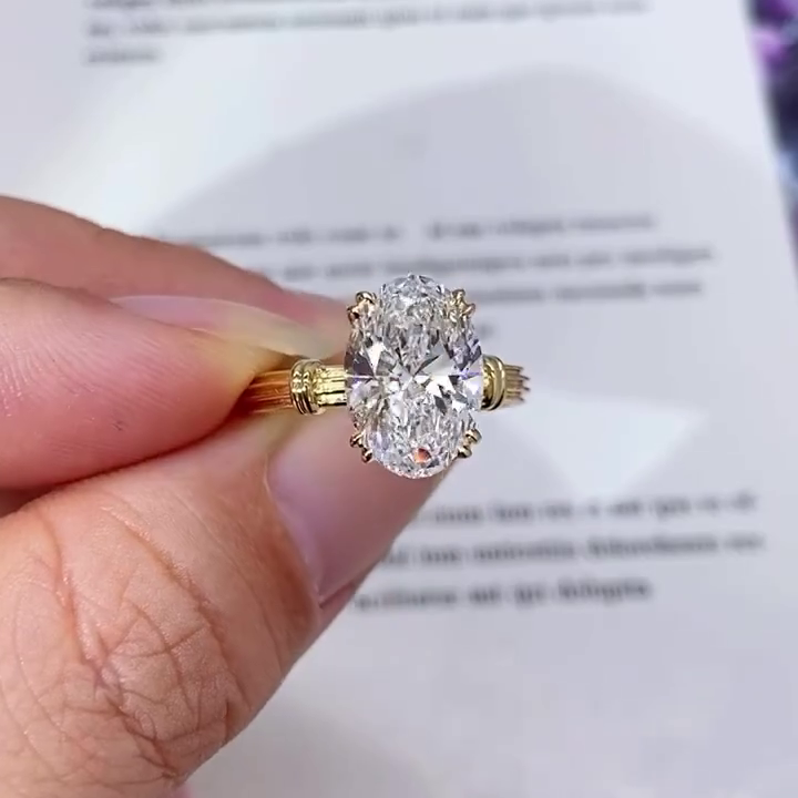 Oval 3.00ct Lab Diamond Vintage Gold Solitaire Ring | IGI Certified | Fluted Band