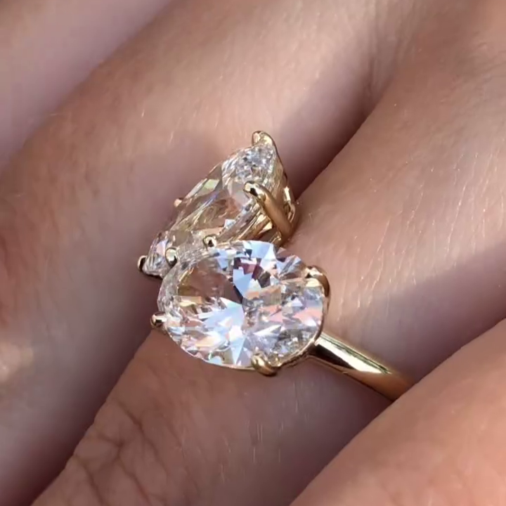 Pear & Oval 3.00tcw Lab Diamond Toi et Moi Engagement Ring | IGI Certified