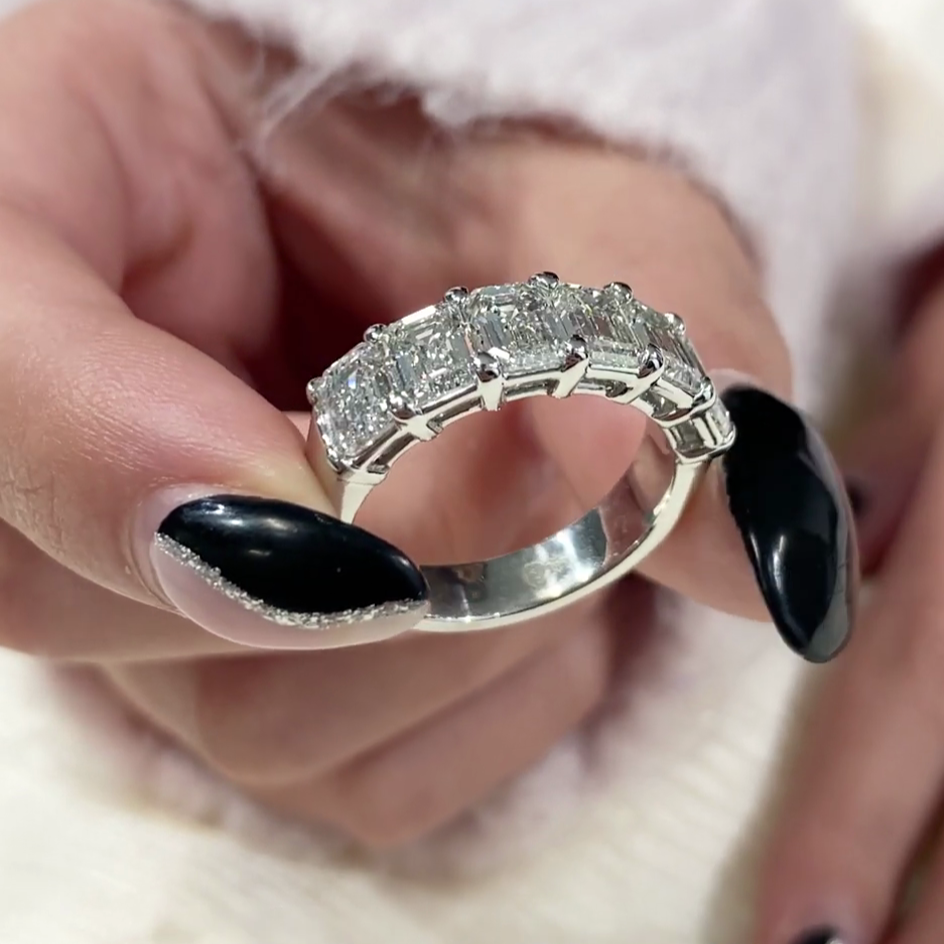 3.60tcw Emerald Lab-Grown Diamond Wedding Band | Six Stone | DEF Color VVS–VS Clarity