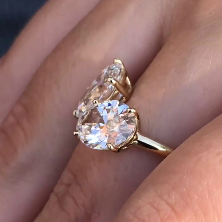 Pear & Oval 3.00tcw Lab Diamond Toi et Moi Engagement Ring | IGI Certified