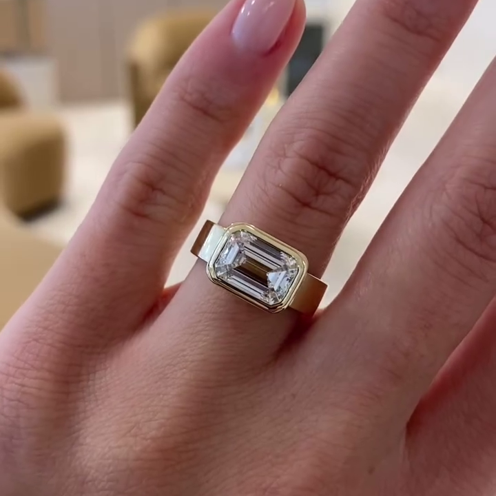 Emerald 3.00ct Lab Grown Diamond East-West Bezel Engagement Ring in Gold | IGI Certified