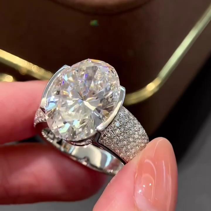 Oval 11.50tcw Lab Diamond Ring | Pave Half Bezel | IGI Certified | D-E-F Color | VVS–VS Clarity