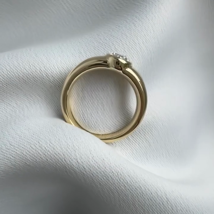 1.00ct Oval Lab Grown Diamond Bezel Engagement Ring | IGI Certified | 10k 14k 18k Gold Options