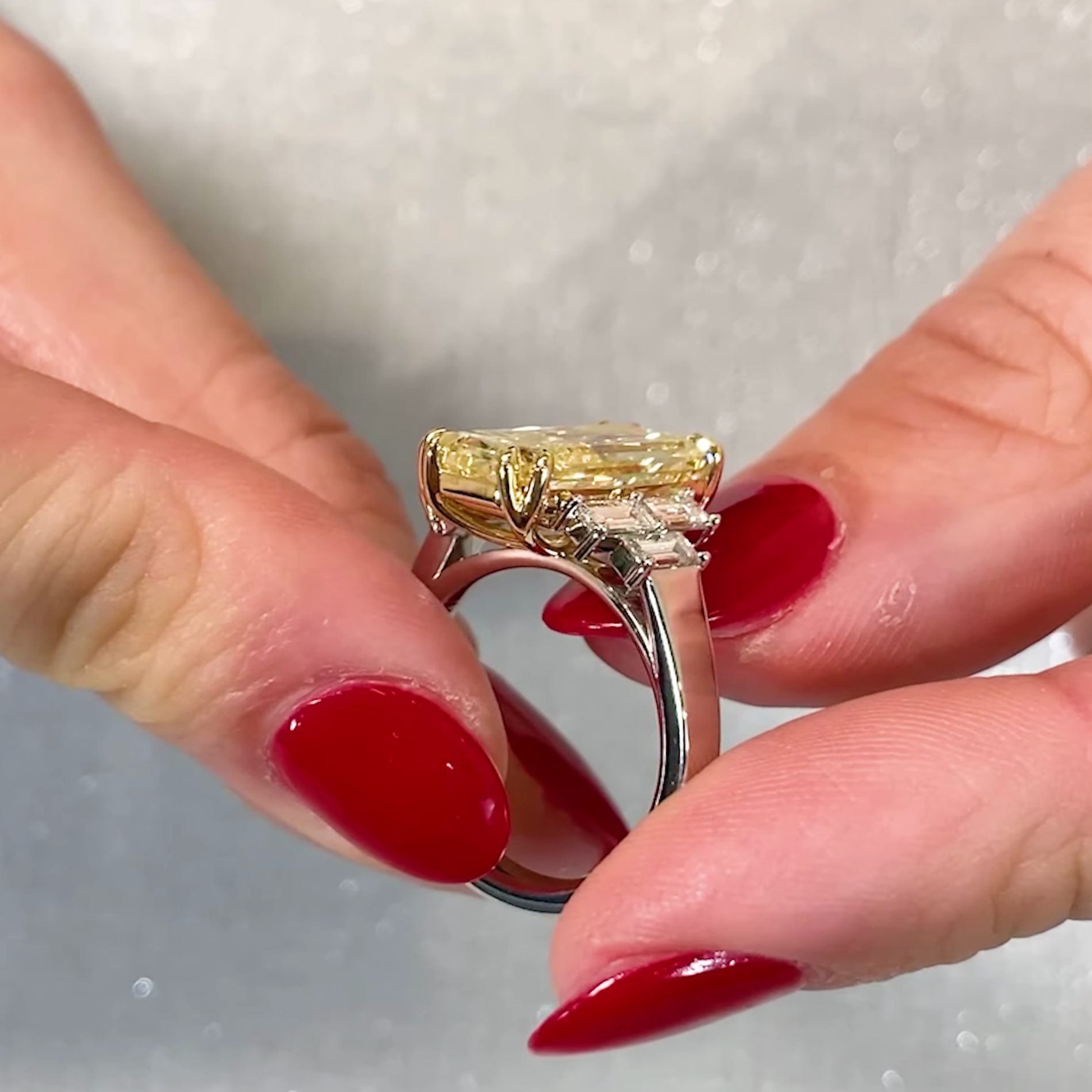 Radiant 6.00tcw Fancy Yellow Lab Diamond Ring | VVS–VS | IGI Certified Gold Ring