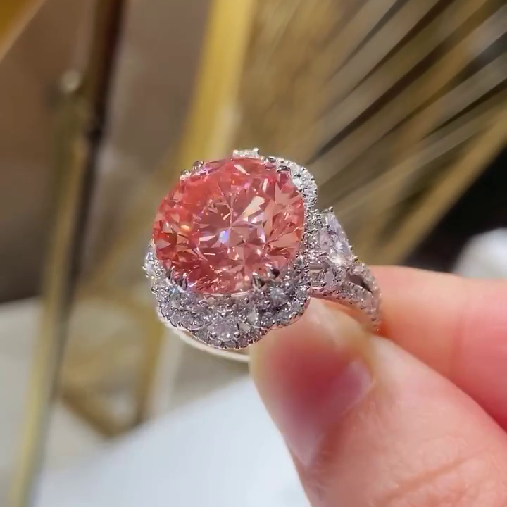 Round 4.50tcw Fancy Pink Lab Diamond Halo Engagement Ring | 2.50ct Center | VVS–VS Clarity | IGI Certified | 14k/18k Gold