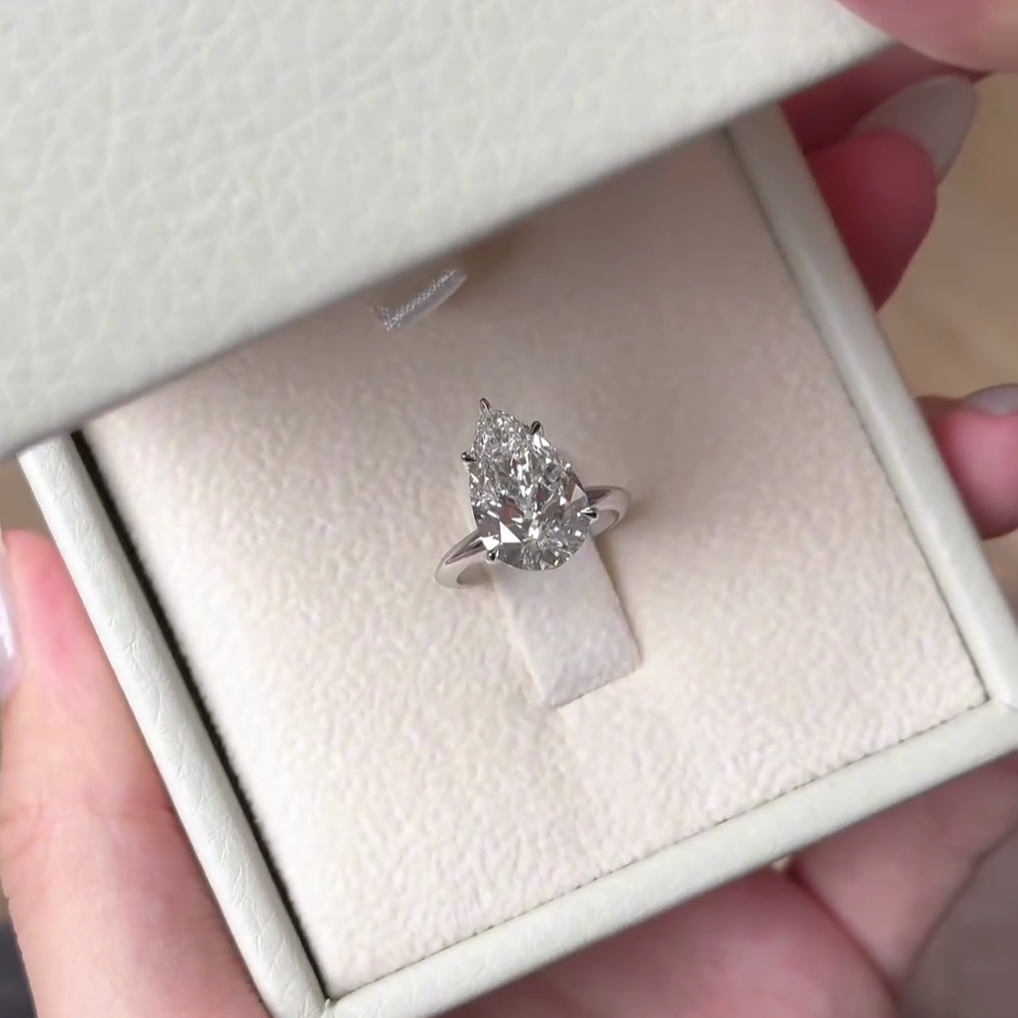 4.00ct Pear Lab Grown Diamond Engagement Ring | IGI Certified | D-E-F Color | VVS–VS Clarity