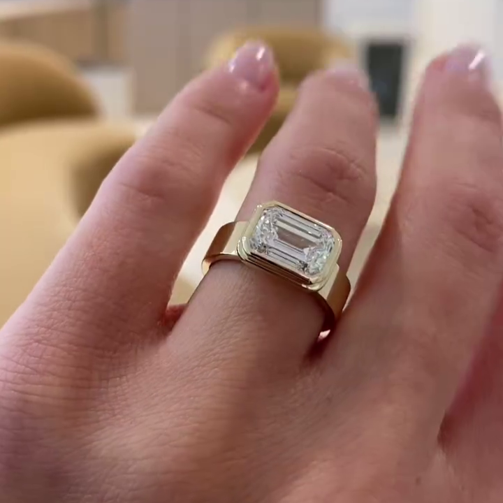 Emerald 3.00ct Lab Grown Diamond East-West Bezel Engagement Ring in Gold | IGI Certified