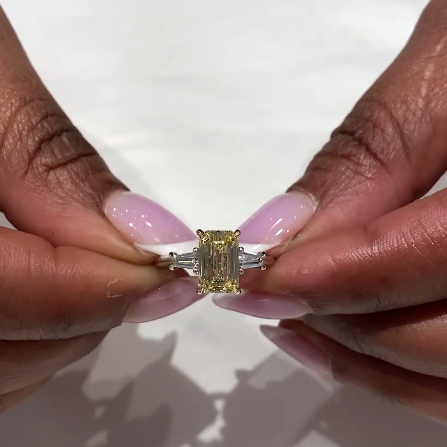 Emerald 2.60tcw Fancy Yellow Lab Diamond 3-Stone Ring | IGI | VVS–VS | 10k/14k/18k Gold