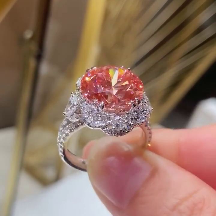 Round 4.50tcw Fancy Pink Lab Diamond Halo Engagement Ring | 2.50ct Center | VVS–VS Clarity | IGI Certified | 14k/18k Gold