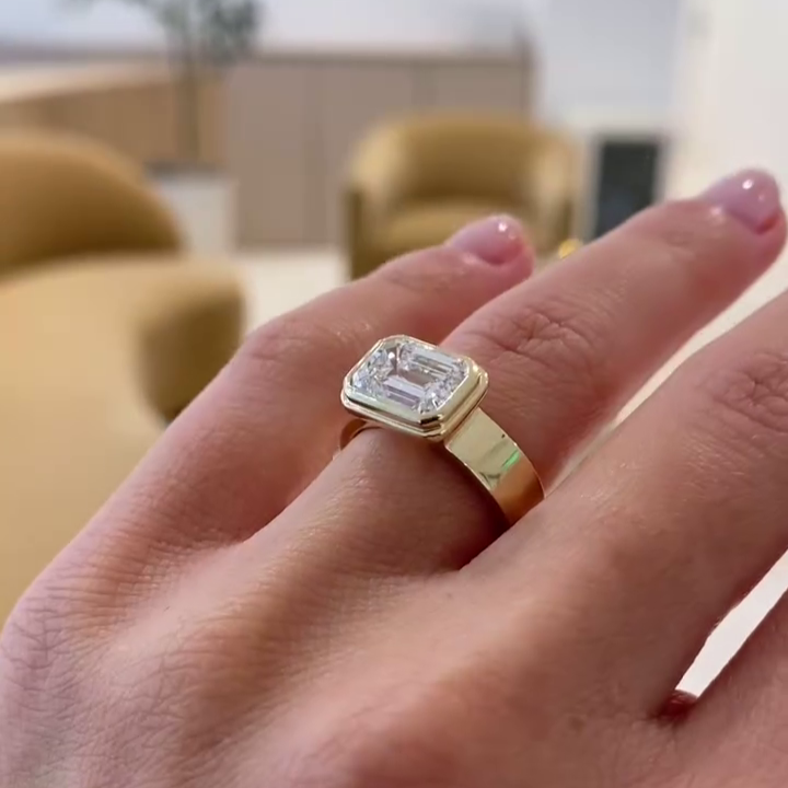 Emerald 3.00ct Lab Grown Diamond East-West Bezel Engagement Ring in Gold | IGI Certified