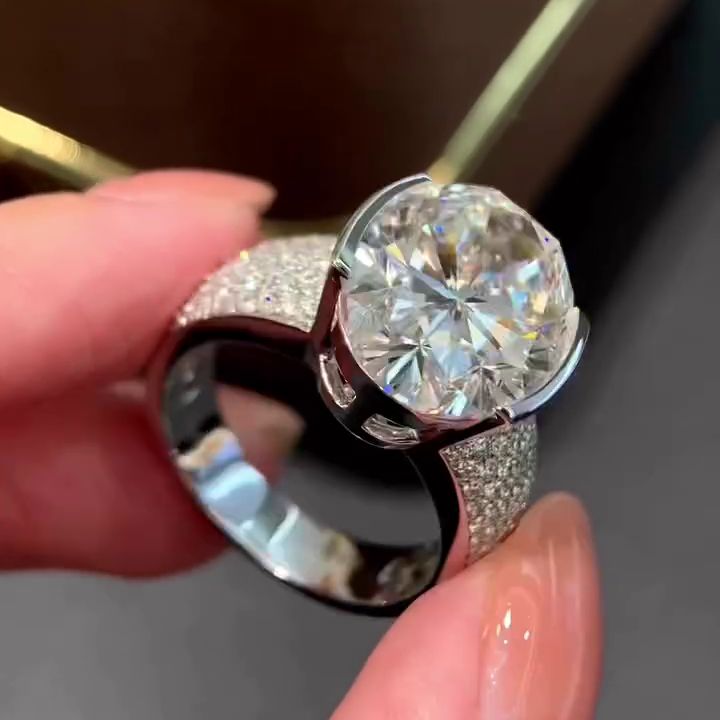 Oval 11.50tcw Lab Diamond Ring | Pave Half Bezel | IGI Certified | D-E-F Color | VVS–VS Clarity