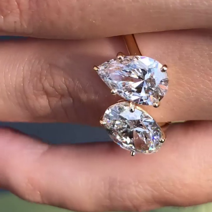 Pear & Oval 3.00tcw Lab Diamond Toi et Moi Engagement Ring | IGI Certified