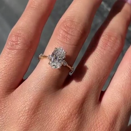 Oval 2.60tcw Lab Diamond Ring | IGI Certified | Accent Stones | D-E-F Color | VVS–VS