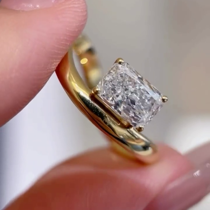 Radiant 4.00ct Lab Grown Diamond Wave band Engagement Ring, D-E-F Color, VVS-VS Clarity