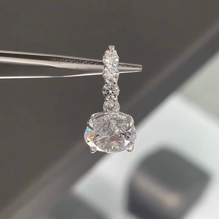 Round 5.20tcw Lab Grown Diamond Engagement Ring | Scalloped Pave Band | IGI Certified | DEF VVS–VS