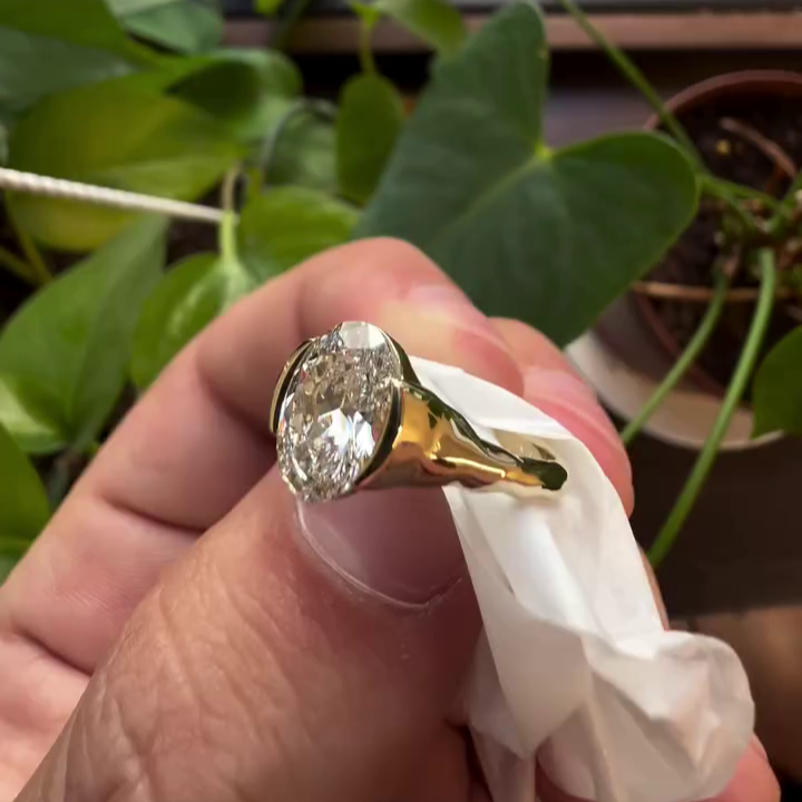 Oval 1.50tcw Lab-Grown Diamond Crushed Side Half Bezel Ring | IGI Certified | D-E-F | VVS–VS