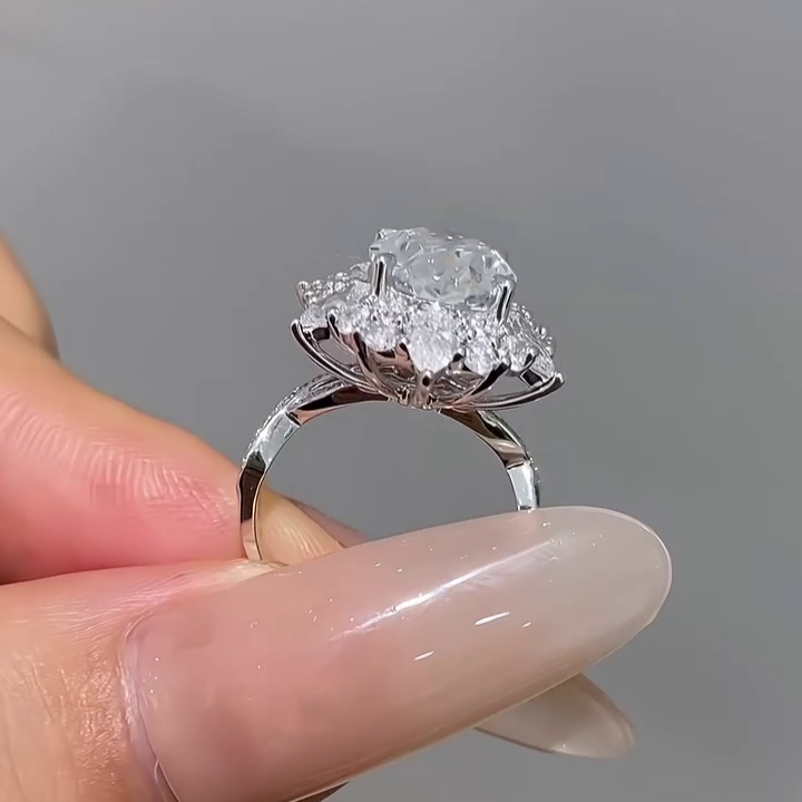 Oval 6.00tcw Lab Diamond Halo Twisted Band Ring | IGI Certified