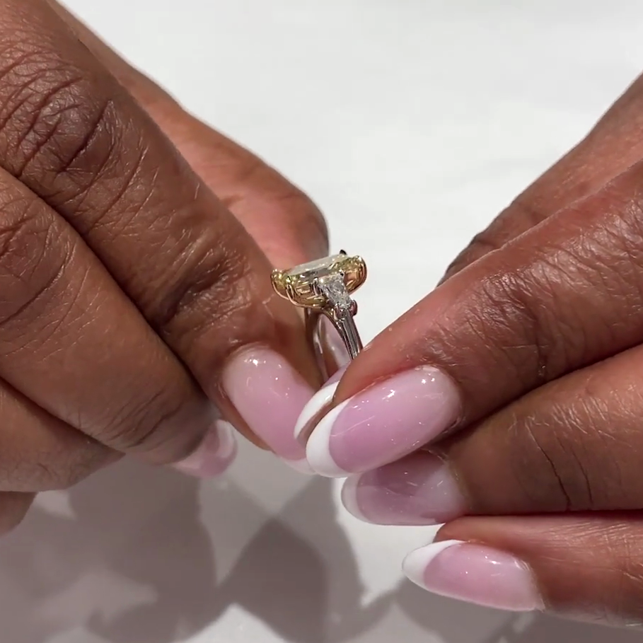 Emerald 2.60tcw Fancy Yellow Lab Diamond 3-Stone Ring | IGI | VVS–VS | 10k/14k/18k Gold