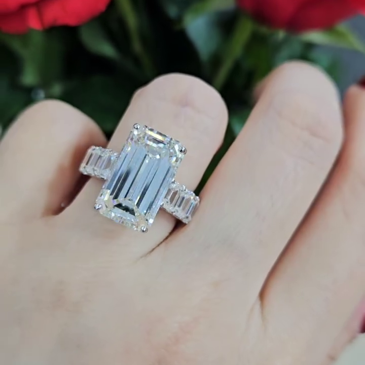 Emerald 11.40tcw Lab Diamond Ring | EF Color | Emerald Side Stones | IGI Certified